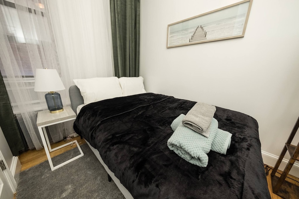 Lovely 4 Br Apt - 2 Blocks To Central Park West