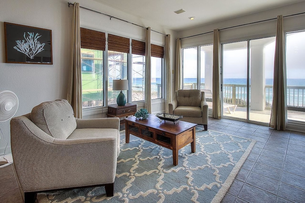 Vista Bella del Mar 5 Bedroom Holiday Home by Five Star Properties