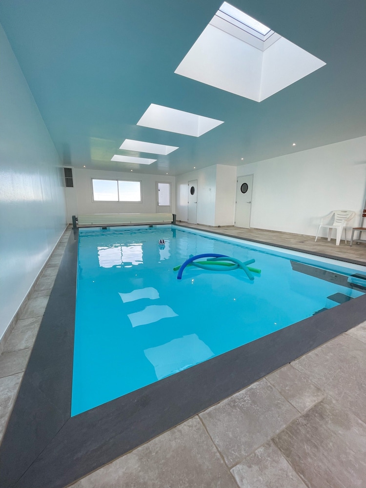 House in Ploudalmezeau With Heated Pool & Beaches