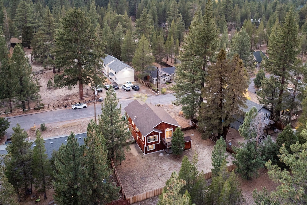 Blitzen by Avantstay Pet-friendly Tahoe Retreat