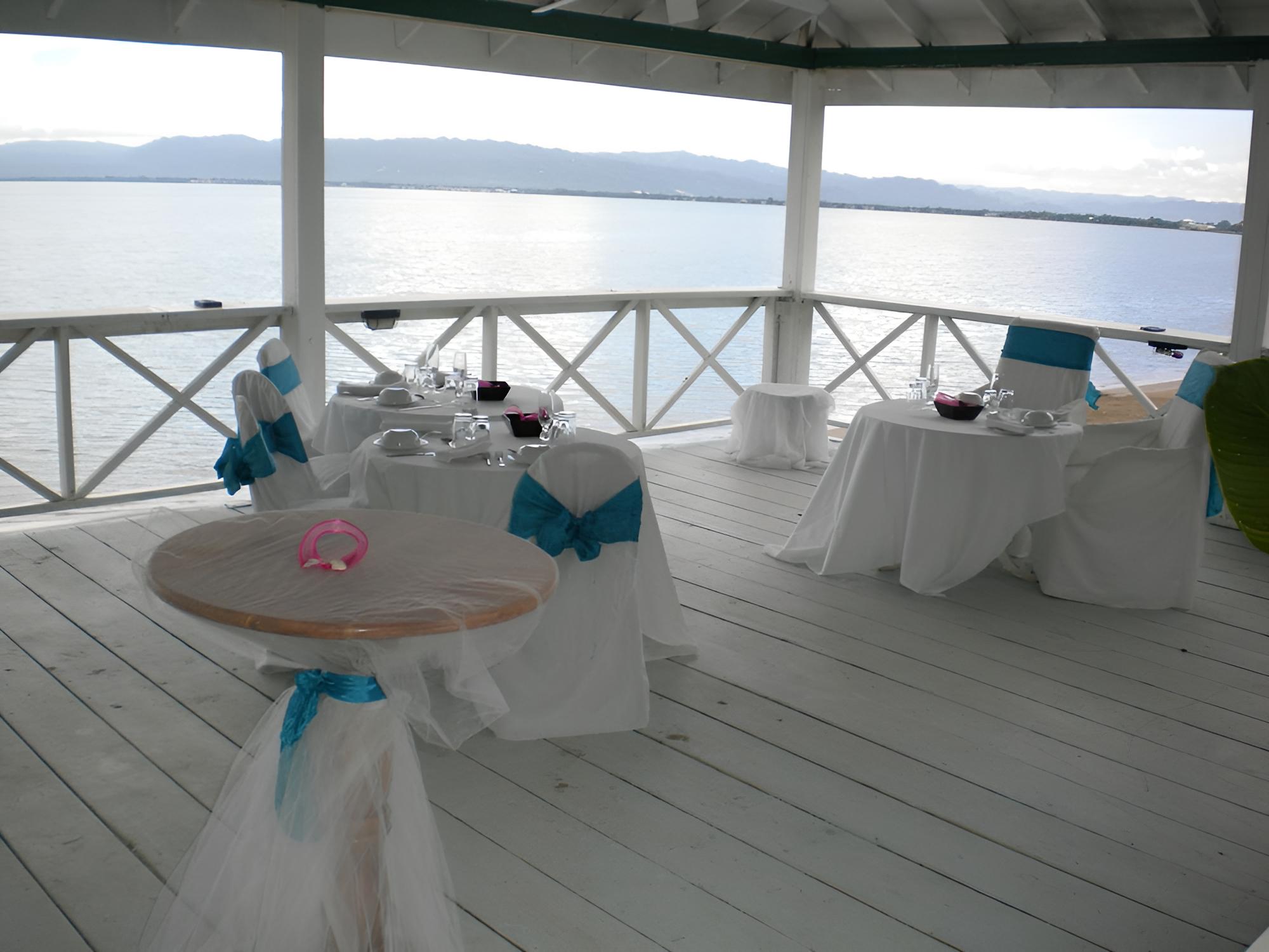 Idlers' Rest Beach Hotel