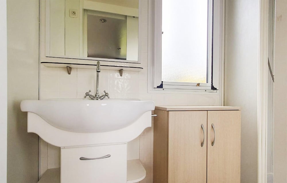 Chalet in Friesland Near Wadden Sea & Franeker