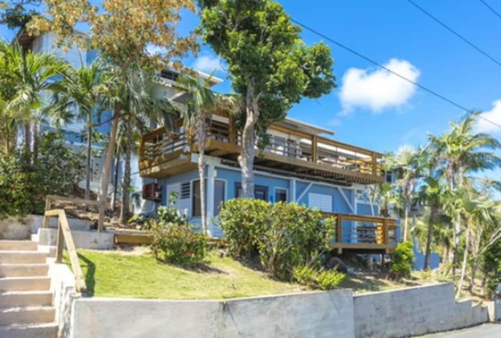 Oceania Villas