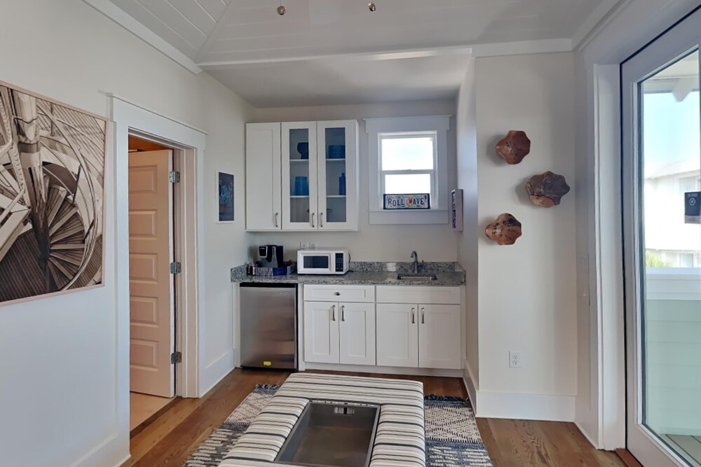 Green Wave by Southern Vacation Rentals view 3