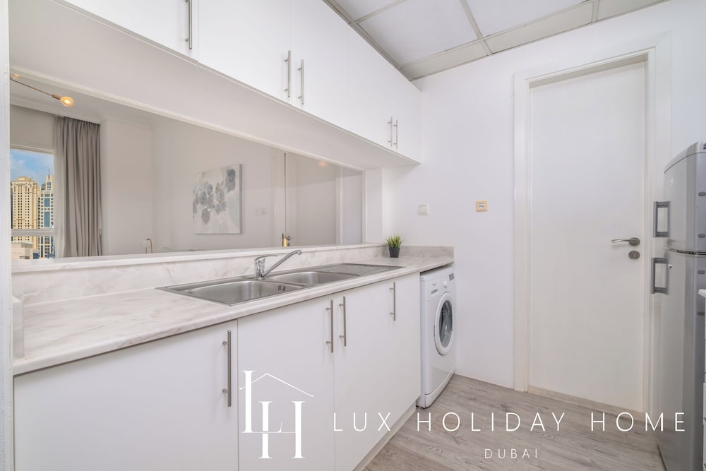 LUX The Ultimate Lake View Residence