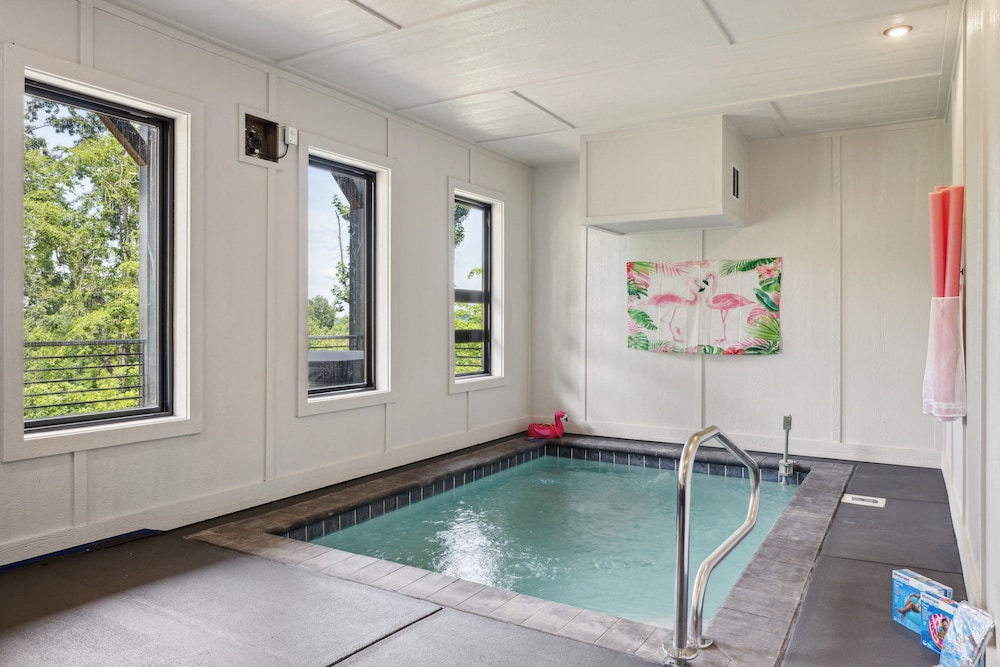 Brand New Private Pool Theater Game Room view 2