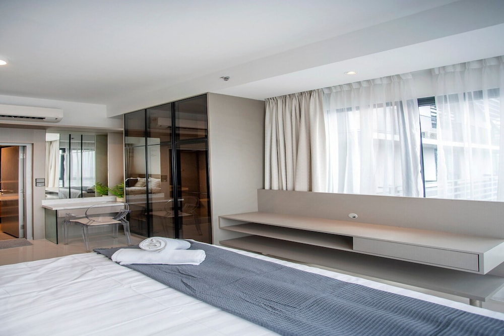 Novo Suites @ Jalan Ampang Skypool