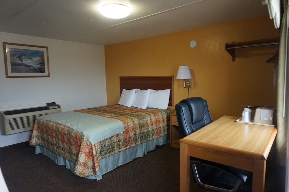 Pearsall Executive Inn