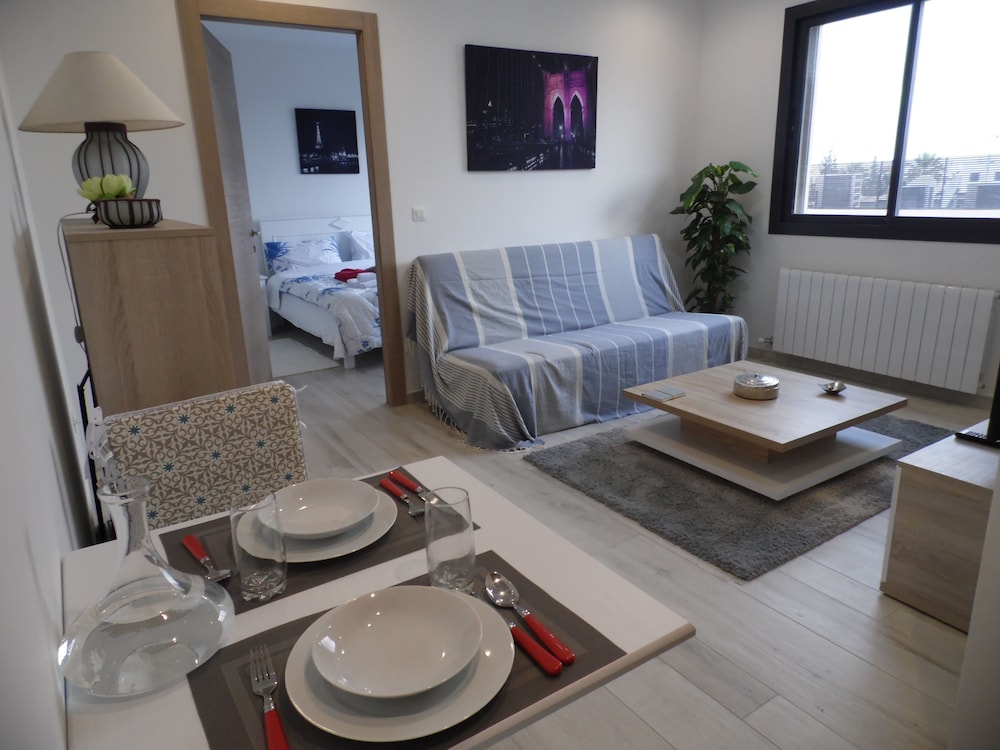 Le Pied-à-Terre view 3