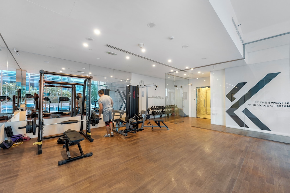 Chic 1BR Canal View at Waves Tower