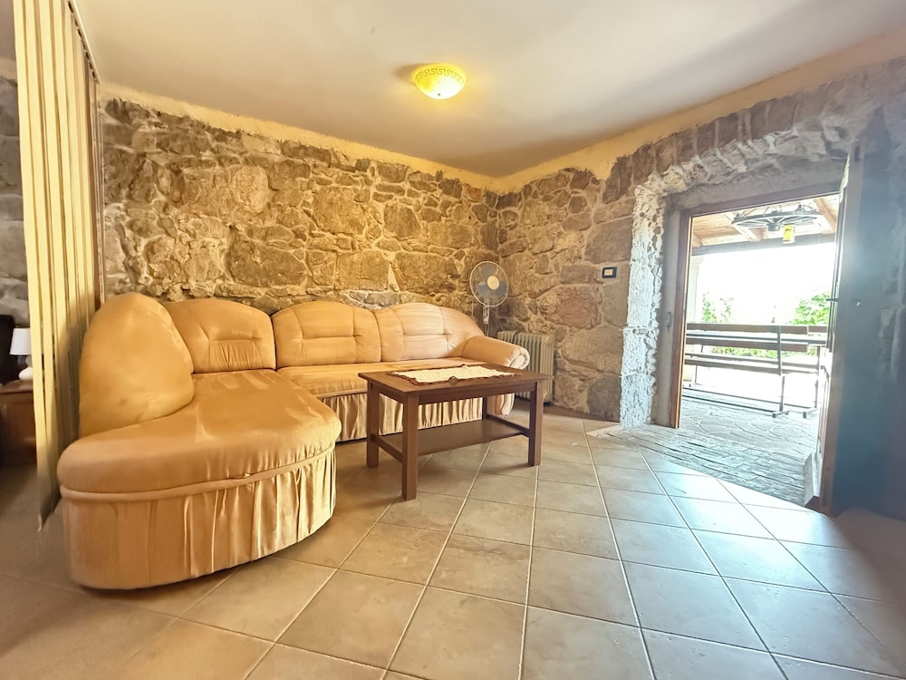 House Risika - Wellness & Privacy
