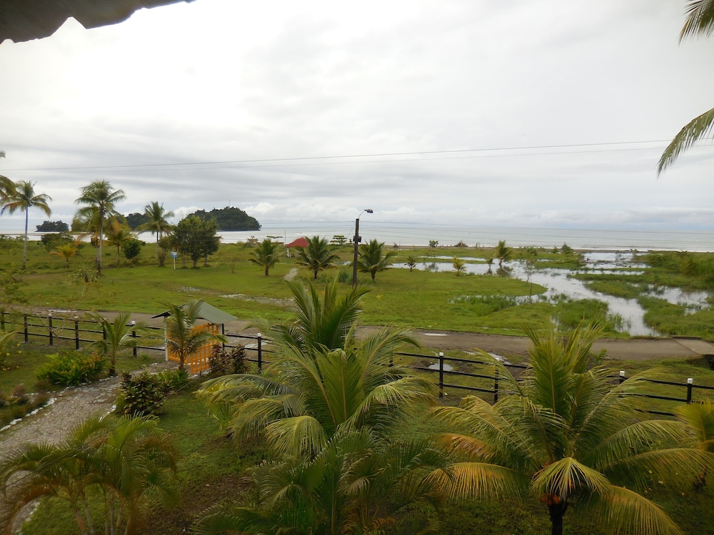 Hotel Nuquimar view 5