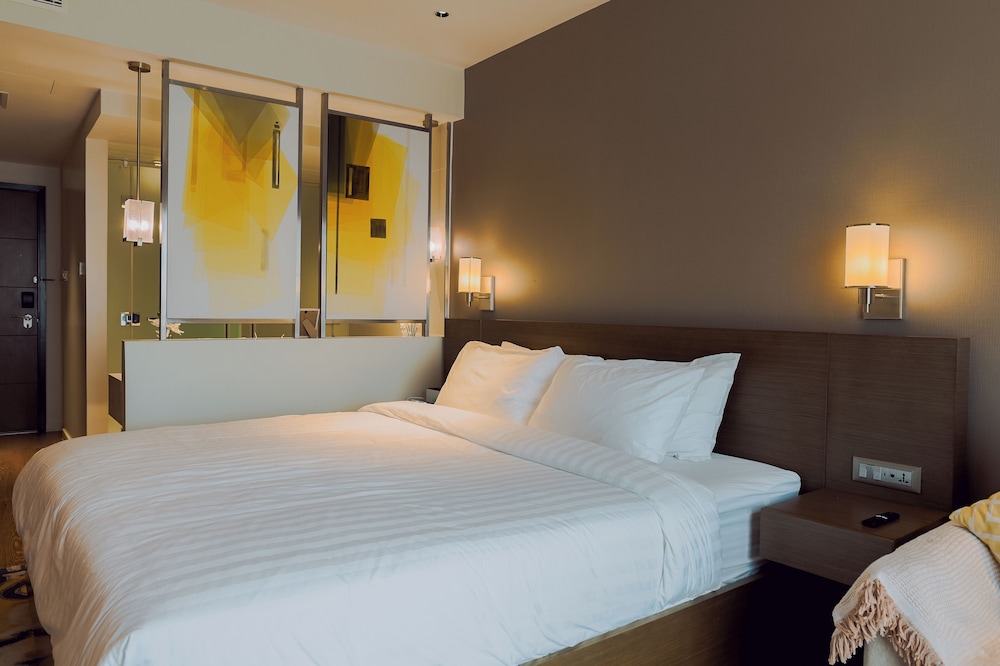 Hotel Residences at Acqua