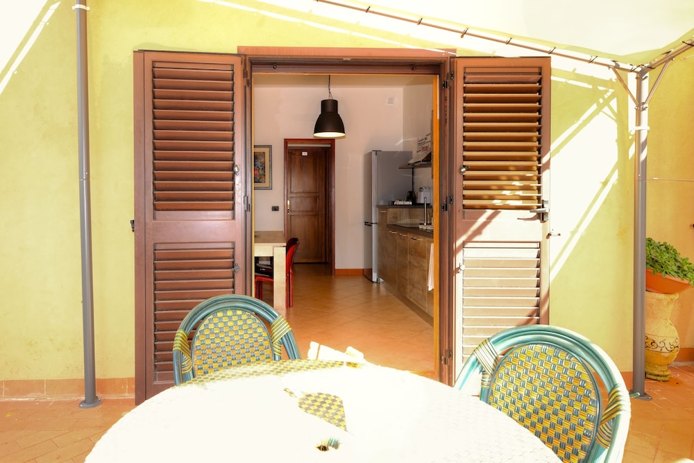 Emporium Guest House