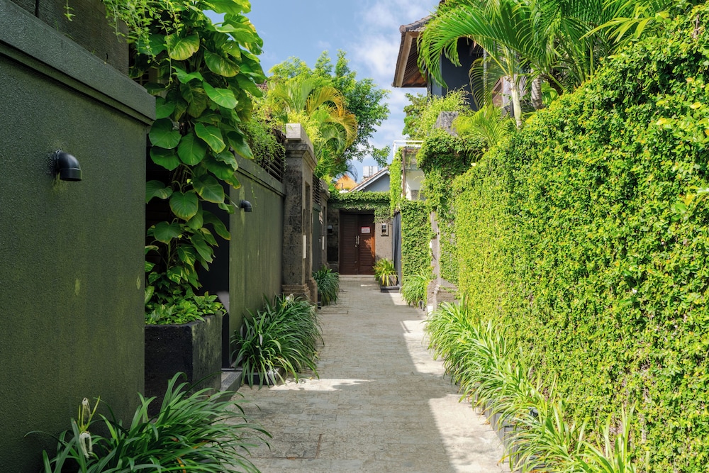 Villa Boholuma by Pertama Management