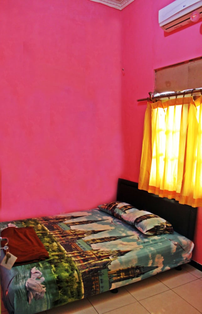 Rumah Teman Backpacker