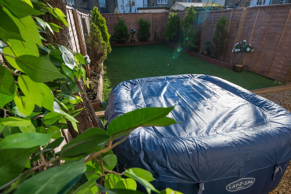outdoor bbq area