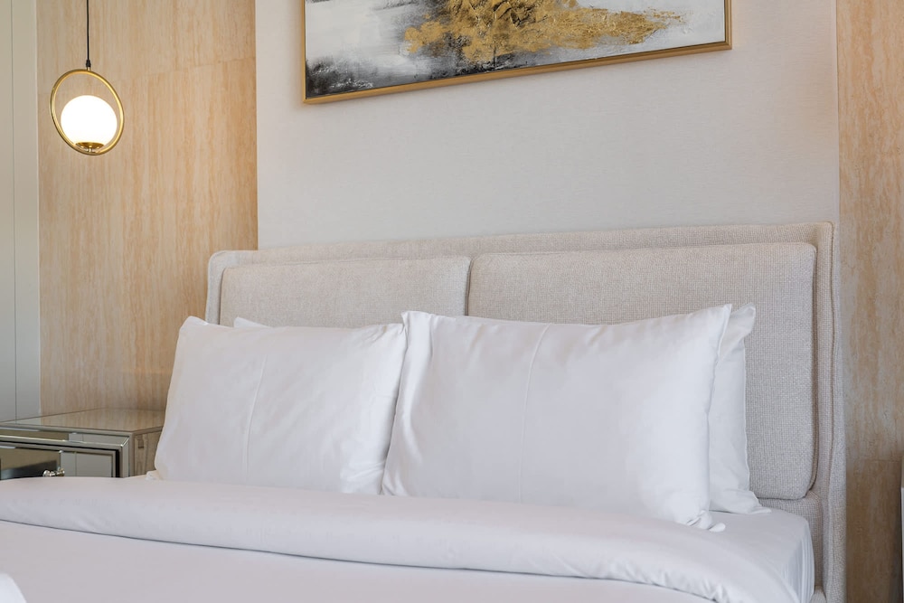 Studio in Difc That Sleeps 4 Comfortably