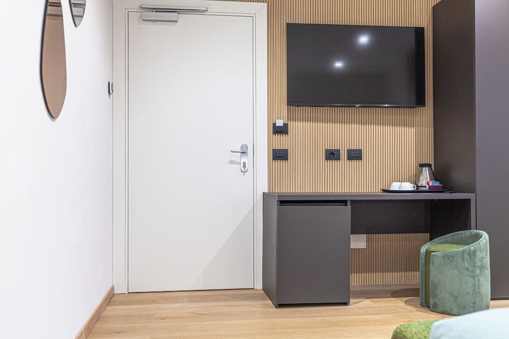 RH Lifestyle Rooms & Suites