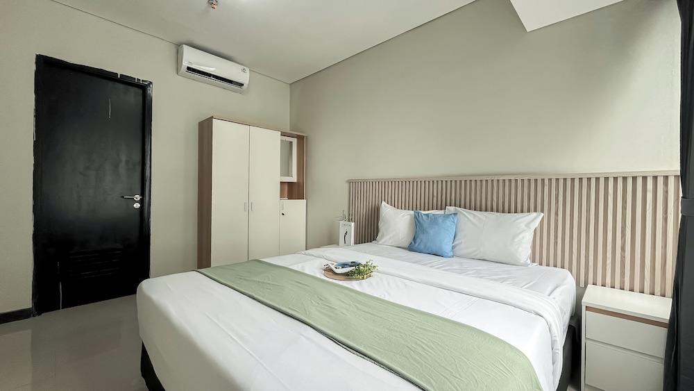 Well Designed and Comfortable 3BR Nifarro Park Apartment