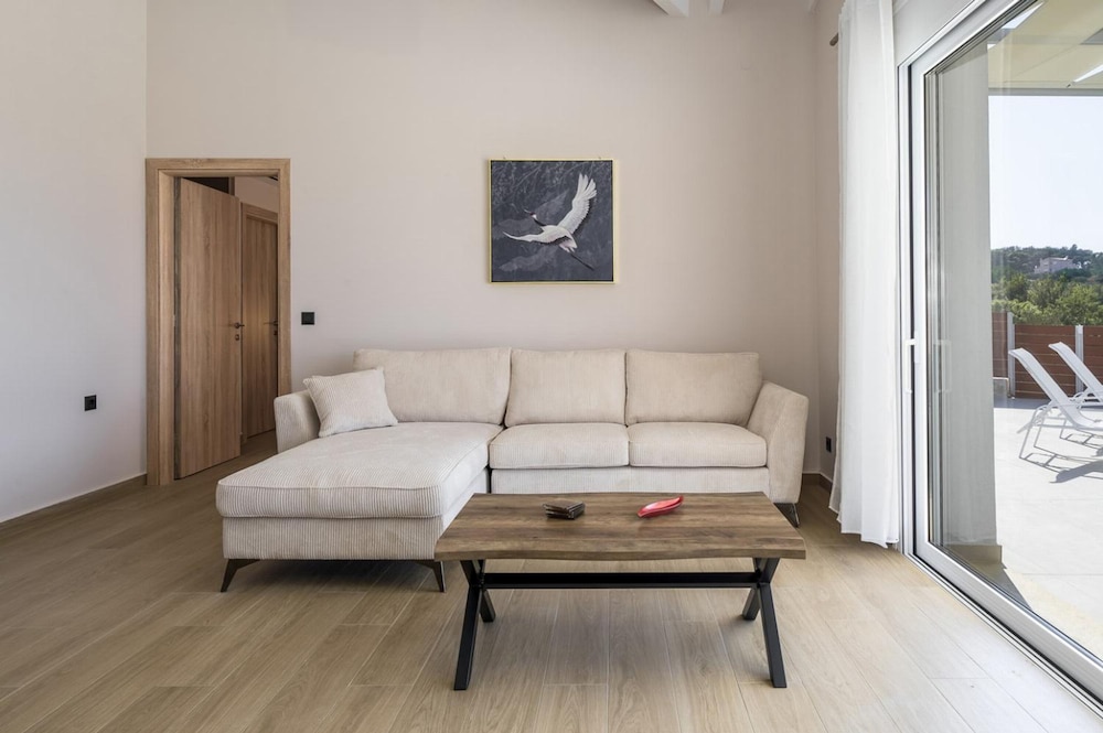 Casa di Pietra With 2 Bedrooms and 3 Bathrooms