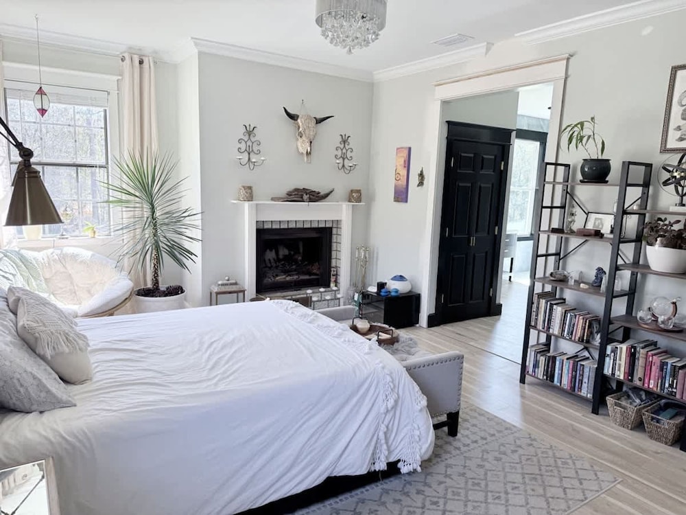 Southern Charm Estate Min From Shopping Beaches