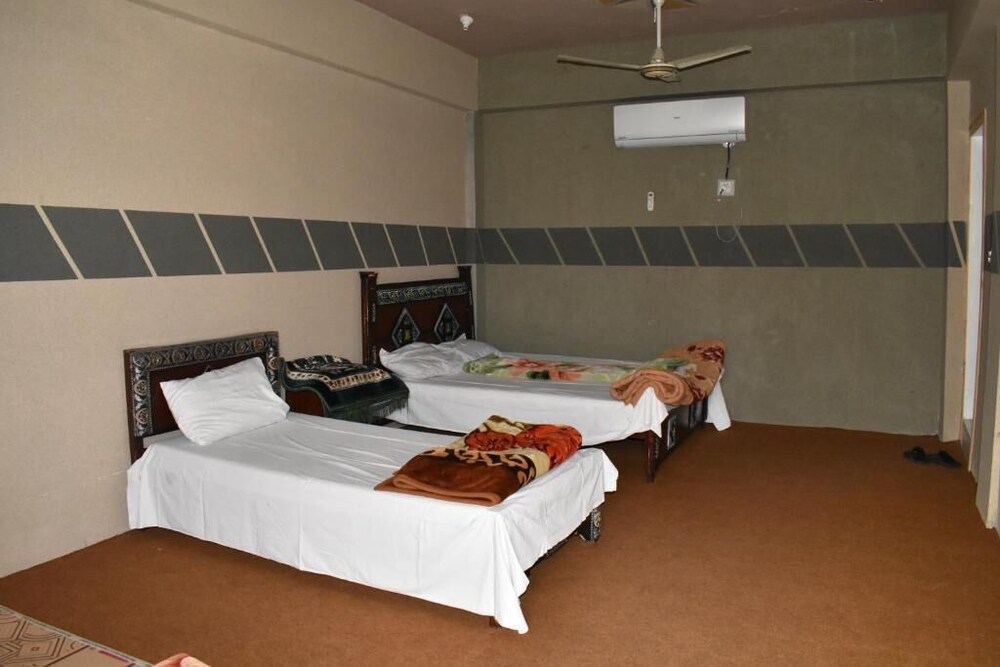 Chaudhry Lodge Gilgit view 4