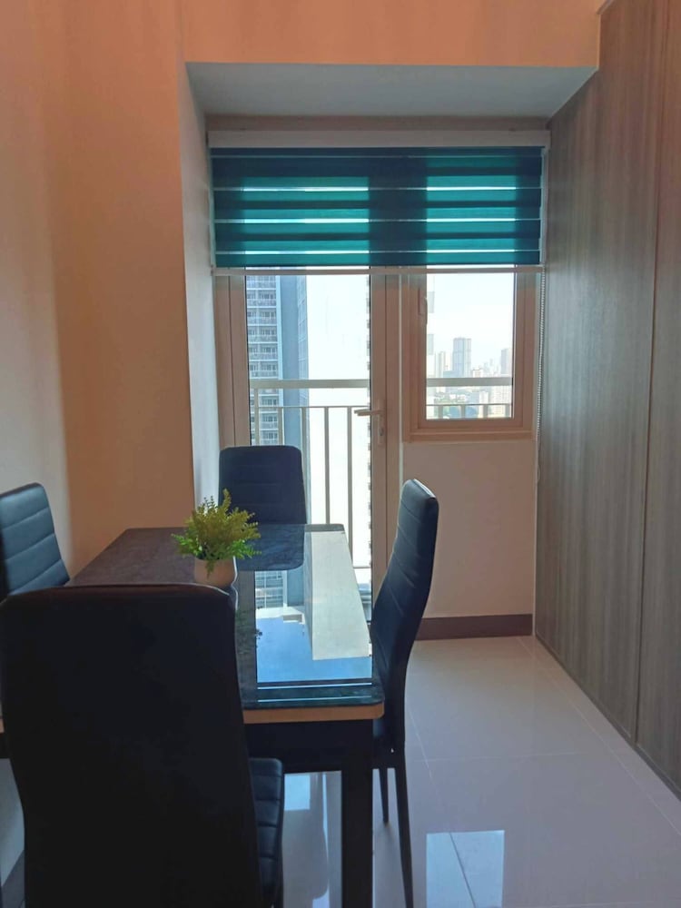 J5 Bayview Elegant Retreat With Stunning Views