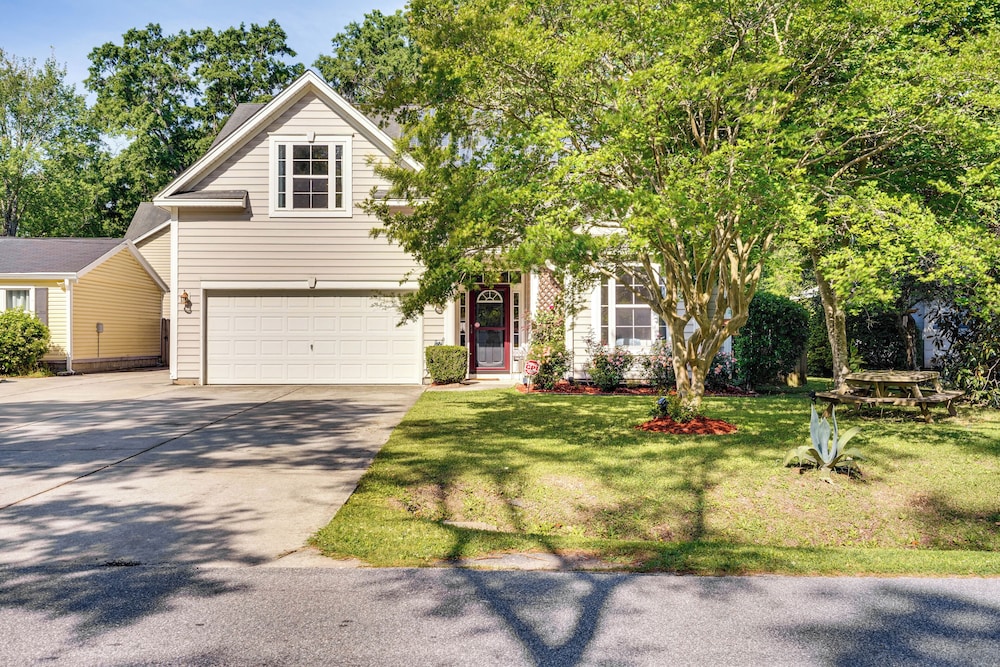 Pool, Porch + Parks: North Charleston Family Home!