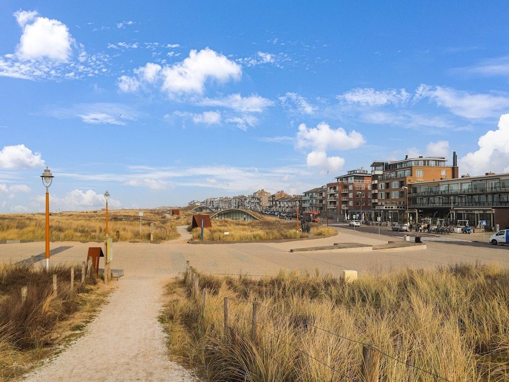 Vacation Home 450 m From the Beach view 5