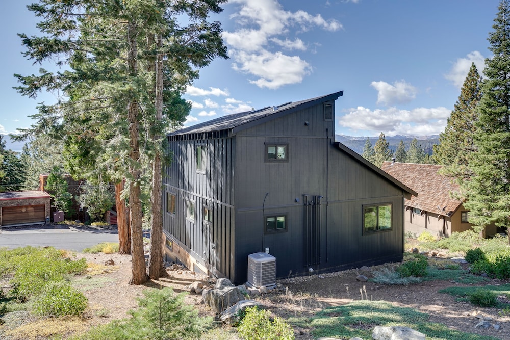 Steps to Beach: Family Home w/ Views in Tahoe City view 4