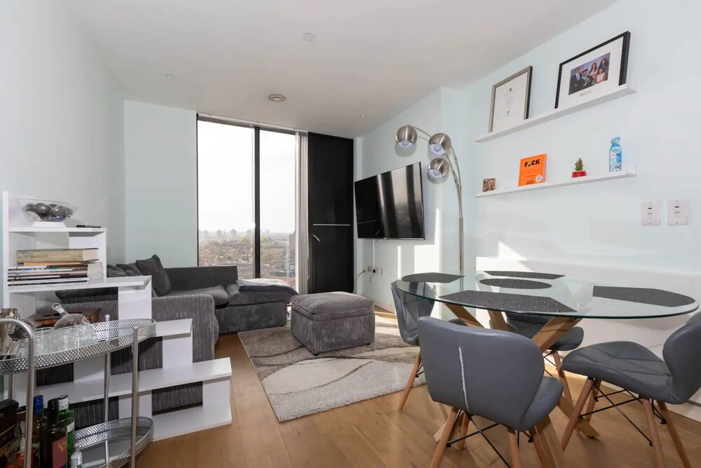 Bright New 1 Bedroom Flat in Elephant and Castle
