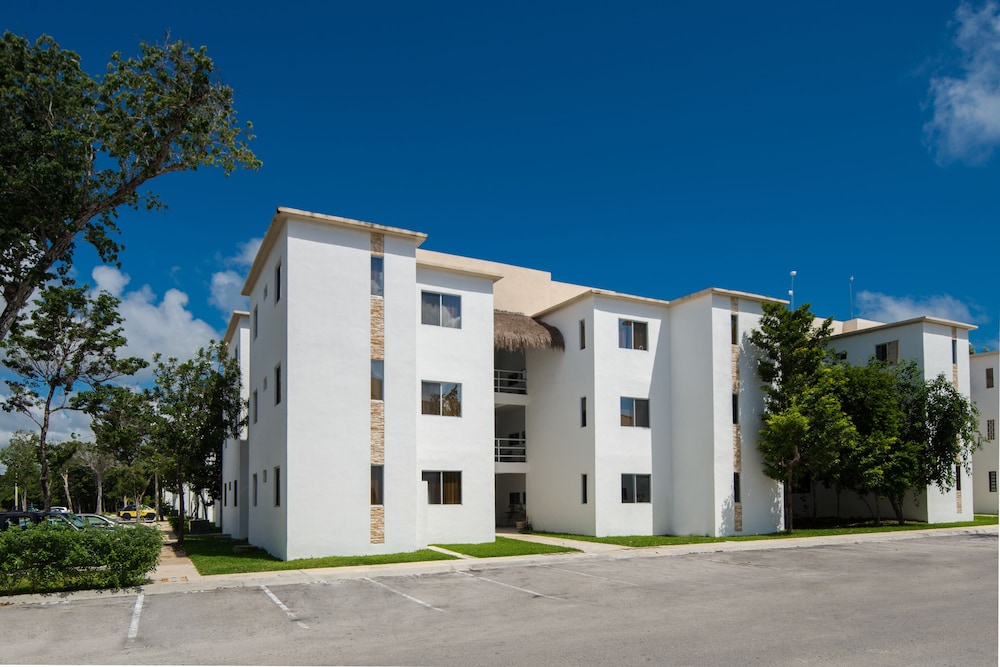 Hotel Tu Casa Condos - Image 1