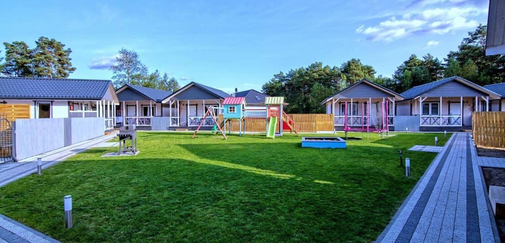 Single-storey Holiday Homes, Swimming Pool
