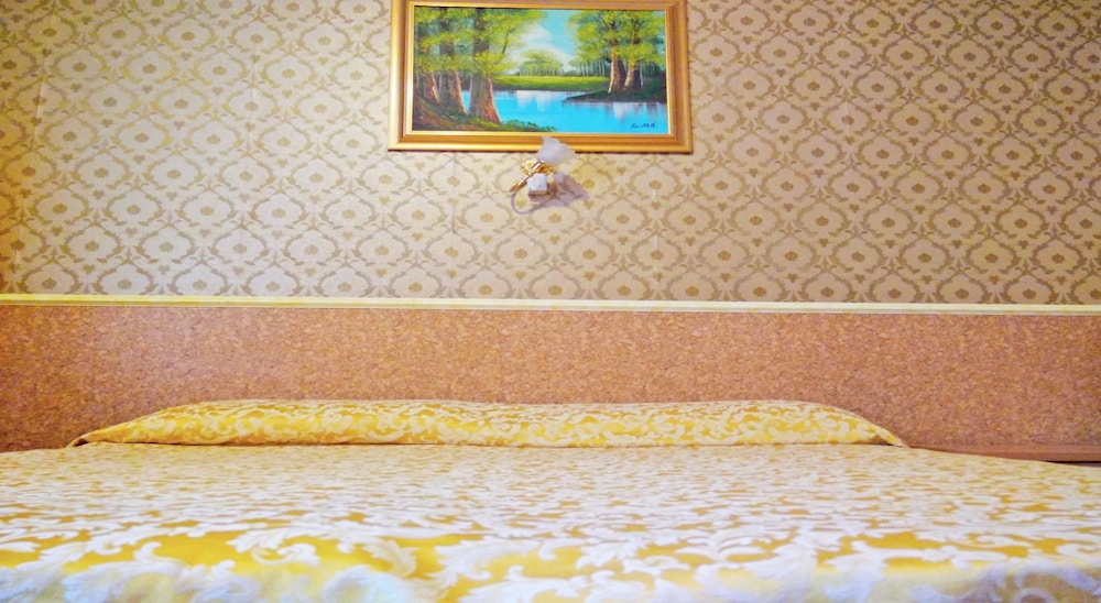 Cristina Rooms