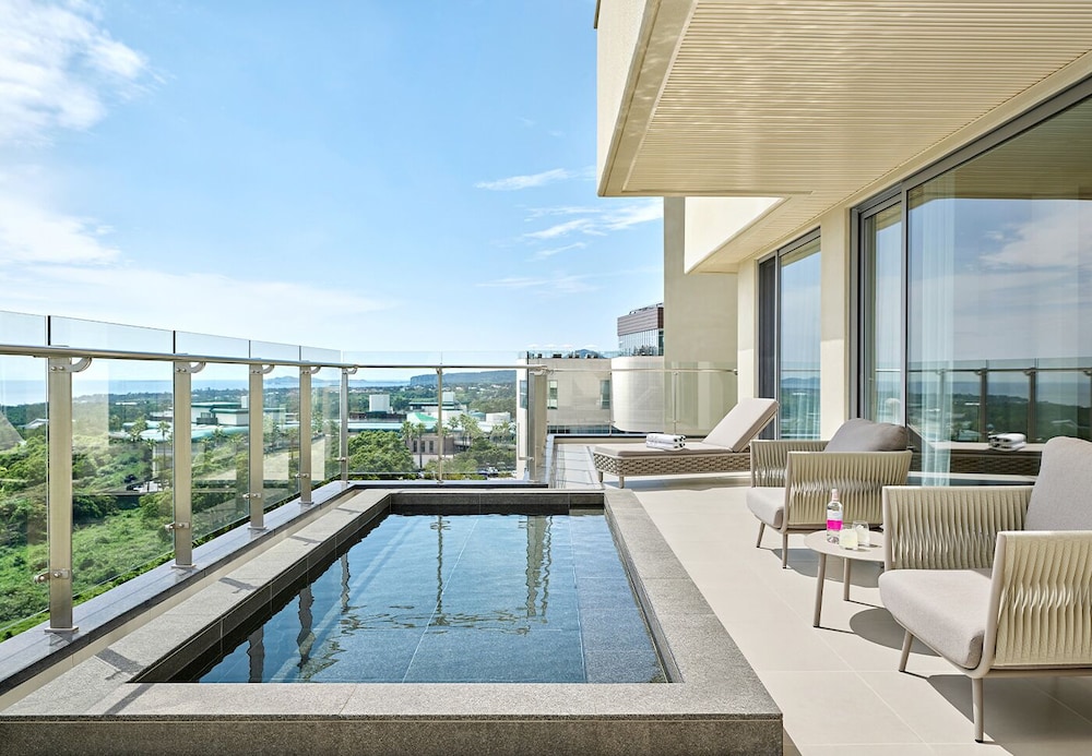 Grand Josun Jeju 25