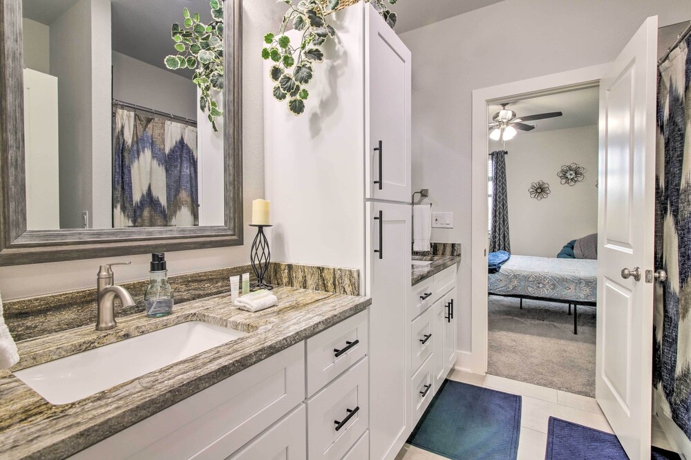 Lago Vista Townhome Near Lake Travis! - Property Image 33