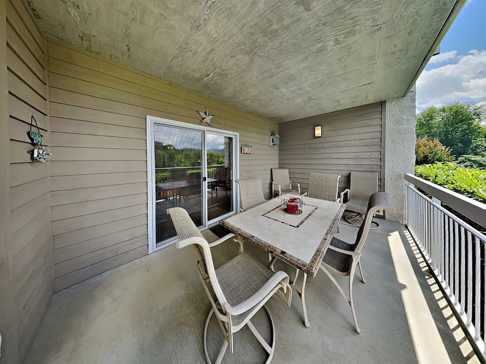 Mountain Breeze Retreat by Jackson Mountain Rentals