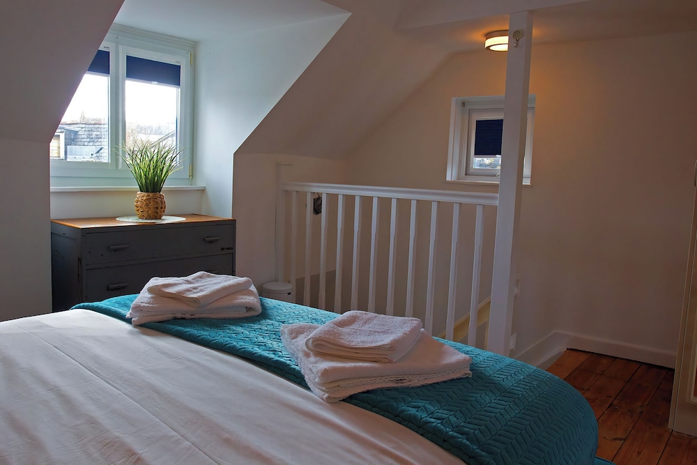 Harbour Retreat
