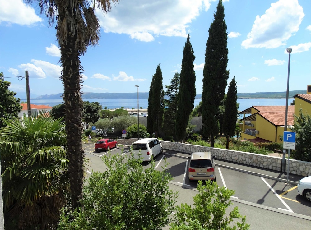 Cozy and Smart Crikvenica Apartments