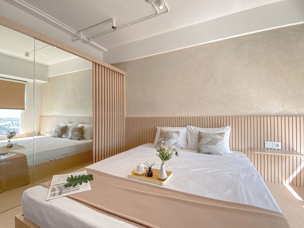 Cozy And Functional Studio Apartment At Vasanta Innopark