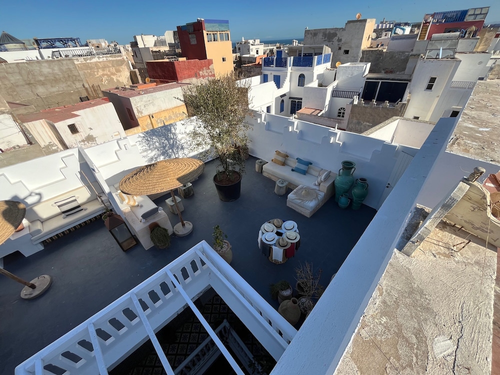 RIAD MALAÏKA