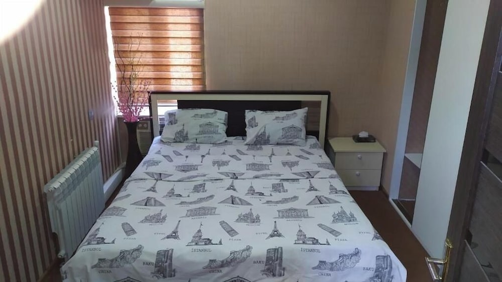 Cth-Baku-Hostel