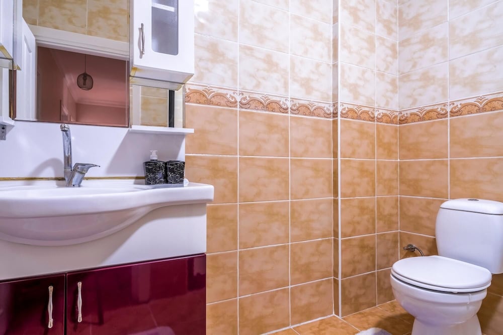 Spacious and Fully Furnished Flat in Bahcelievler