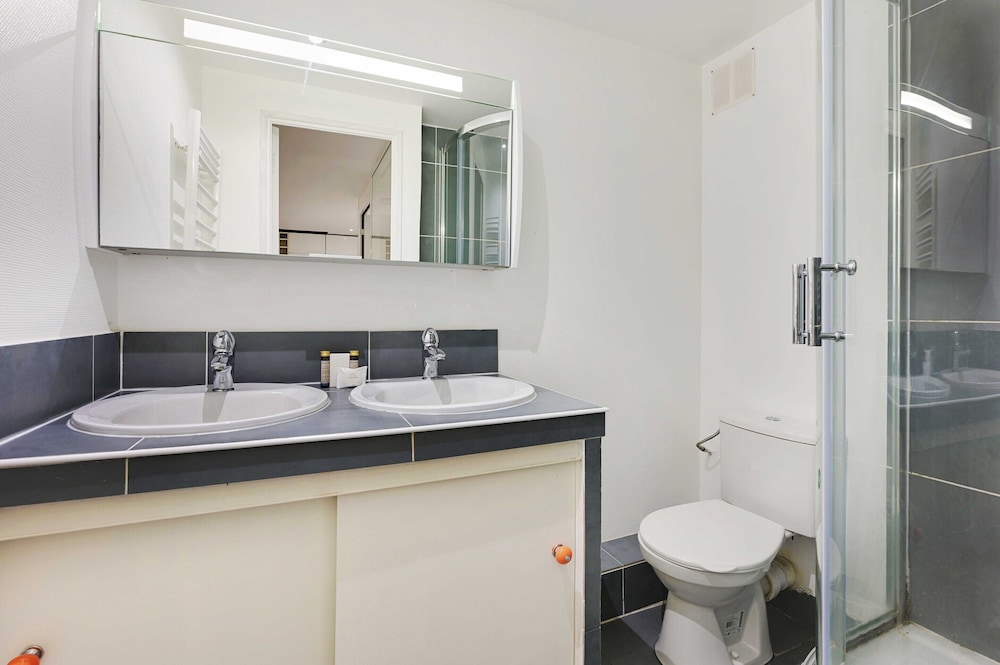 Spacious Apartment - 2br/4p- Le Kremlin-bicetre
