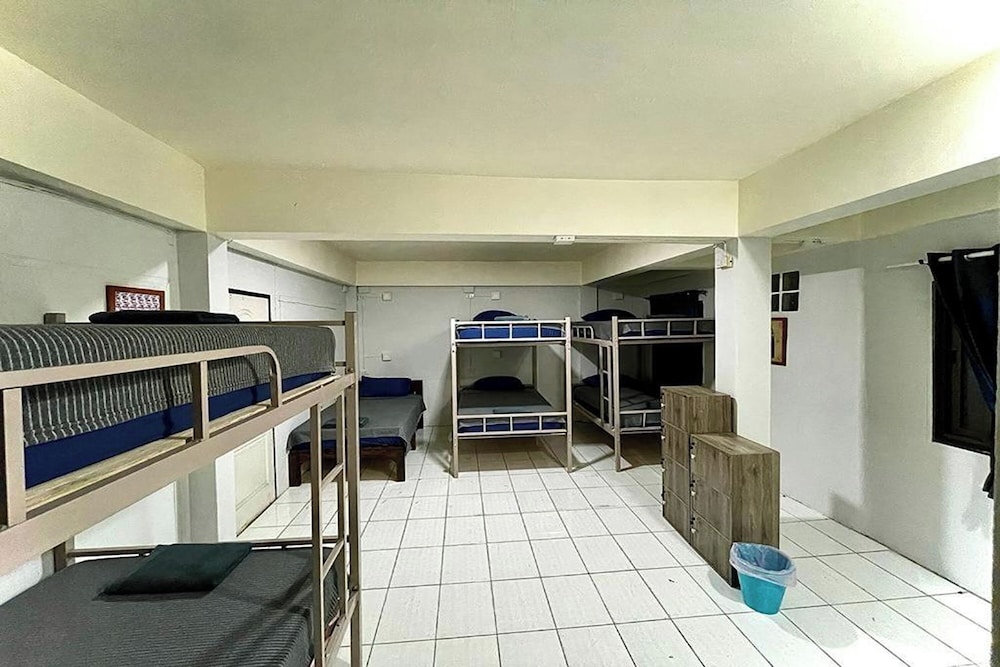Satop Travelers Guesthouse