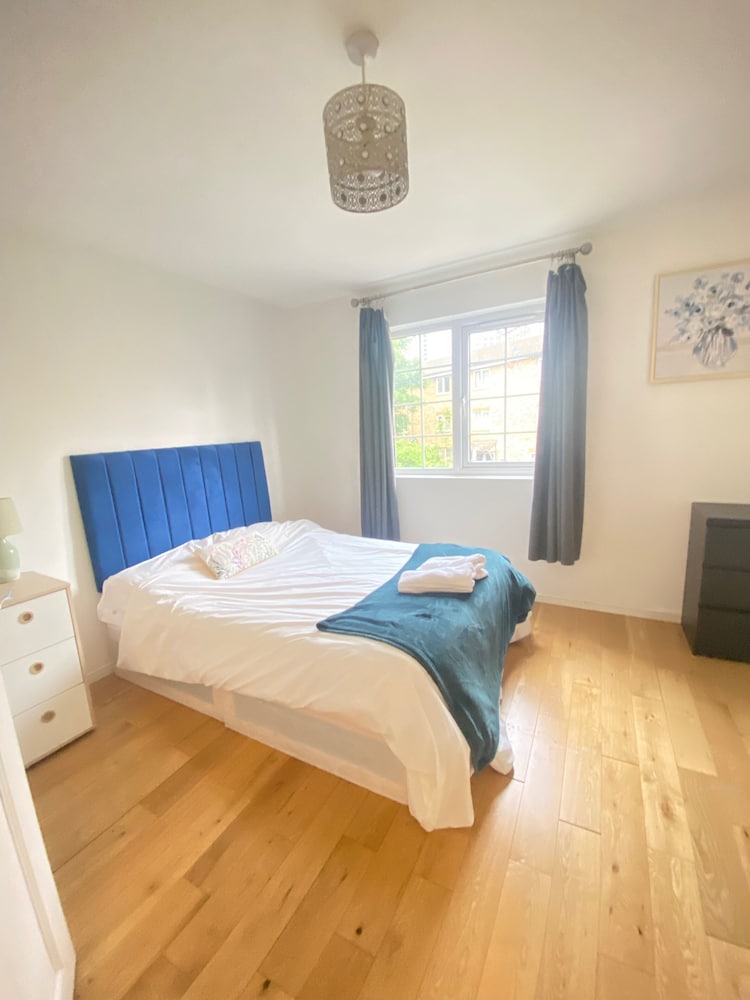 Luxurious London 5 Bedroom House