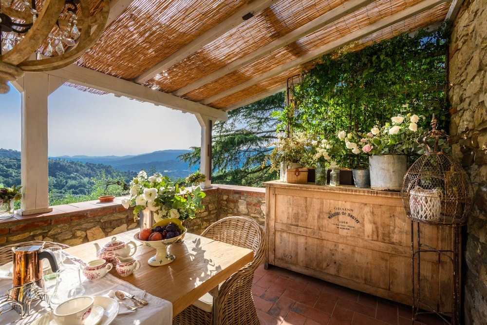 Le Due Terre Farmhouse