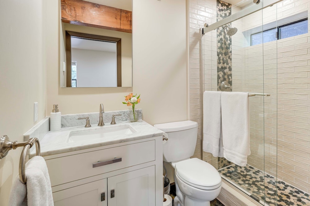 Private Lake Access: Pet-friendly Home in Arnold!