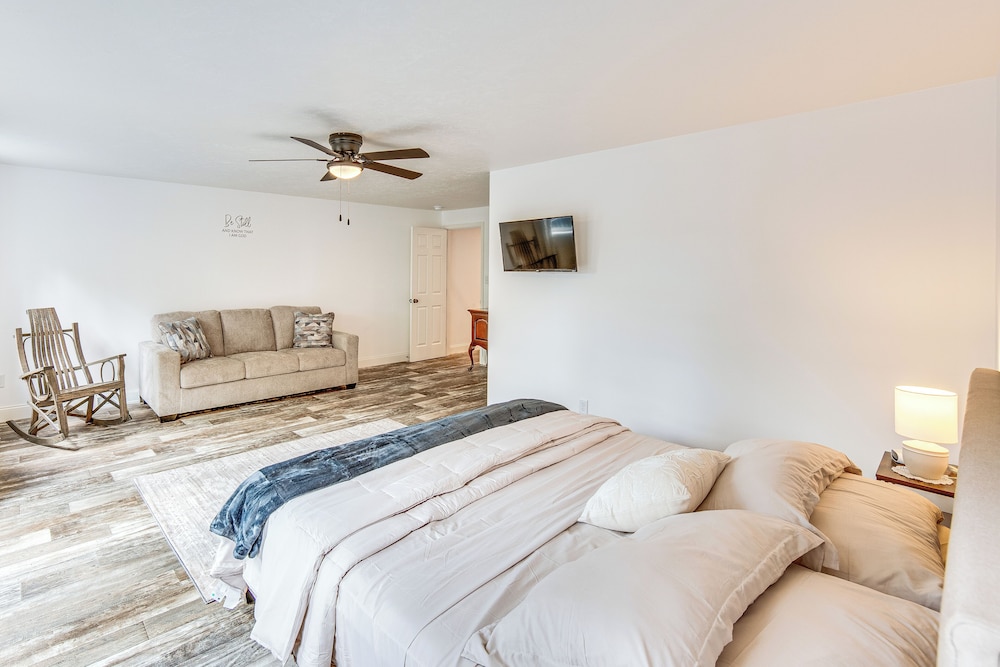 York Farmhouse Hideaway Near Lake Redman